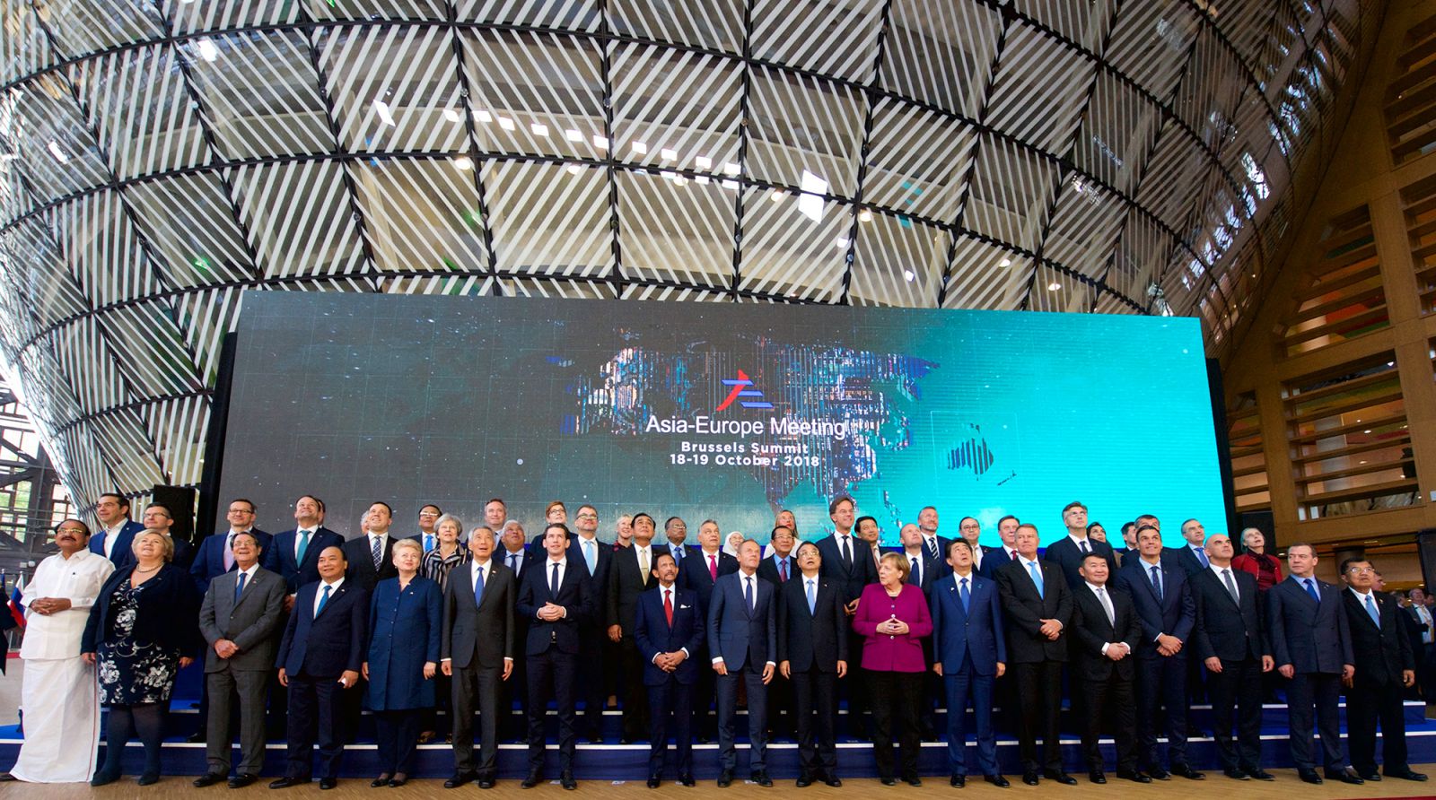 Thủ tướng Nguyễn Xuân Phúc và các nhà lãnh đạo ASEM. Ảnh: Hội đồng châu Âu