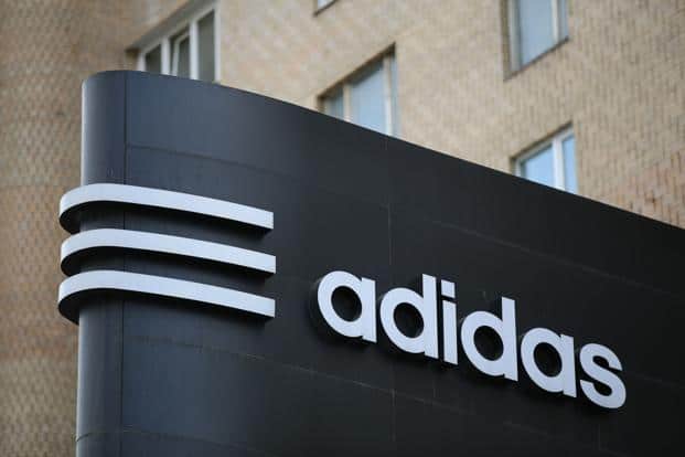Adidas dịch chuyển của hoạt động gia công giày từ Trung Quốc sang Việt Nam 