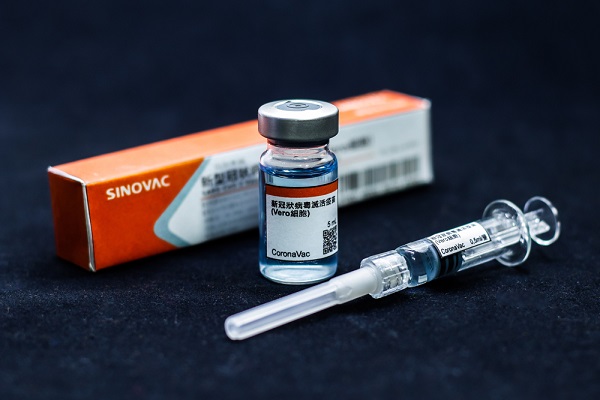 Vắc xin CoronaVac do của Hãng dược Sinovac, Trung Quốc sản xuất