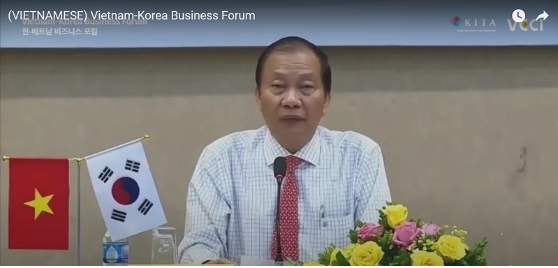 Phó Chủ tịch VCCI Hoàng Quang Phòng phát biểu tại Diễn đàn Doanh nghiệp trực tuyến Việt Nam - Hàn Quốc