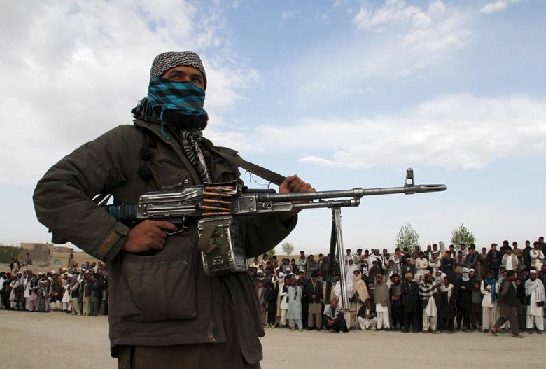 Một thành viên Taliban tại Ghazni, Afghanistan tháng 4/2015. Ảnh: Reuters.