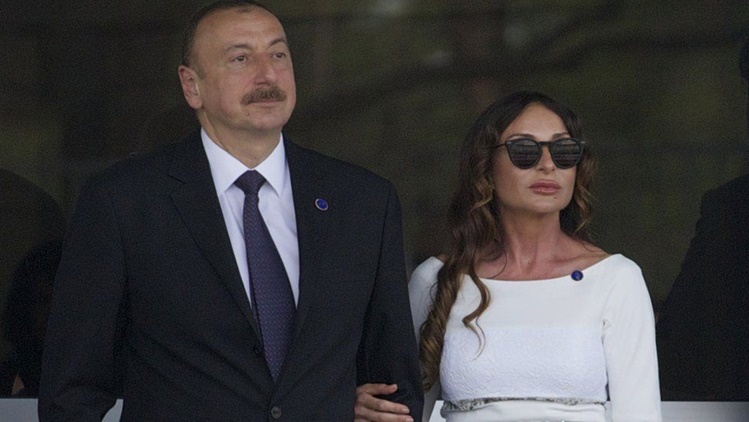 Tổng thống Azerbaijan Ilham Aliyev và vợ 