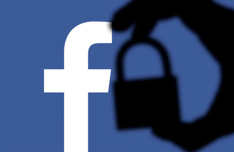 Facebook đang có những tháng ngày sóng gió do chìm sâu vào các cáo buộc 