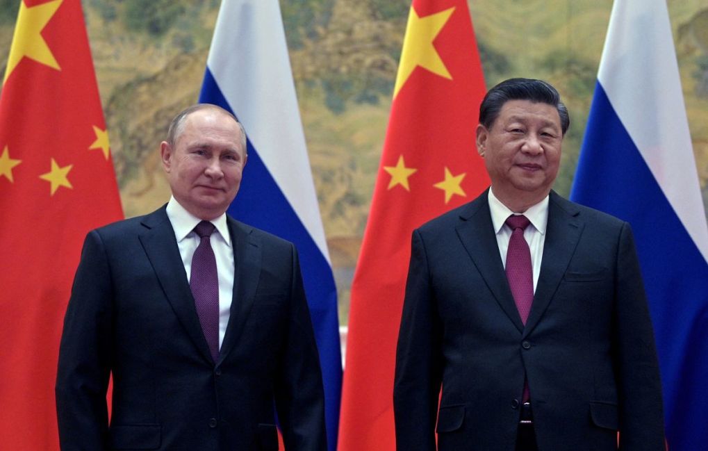 Tổng thống Nga Vladimir Putin và Chủ tịch Trung Quốc Tập Cận Bình hôm 4/2. Ảnh: Reuters