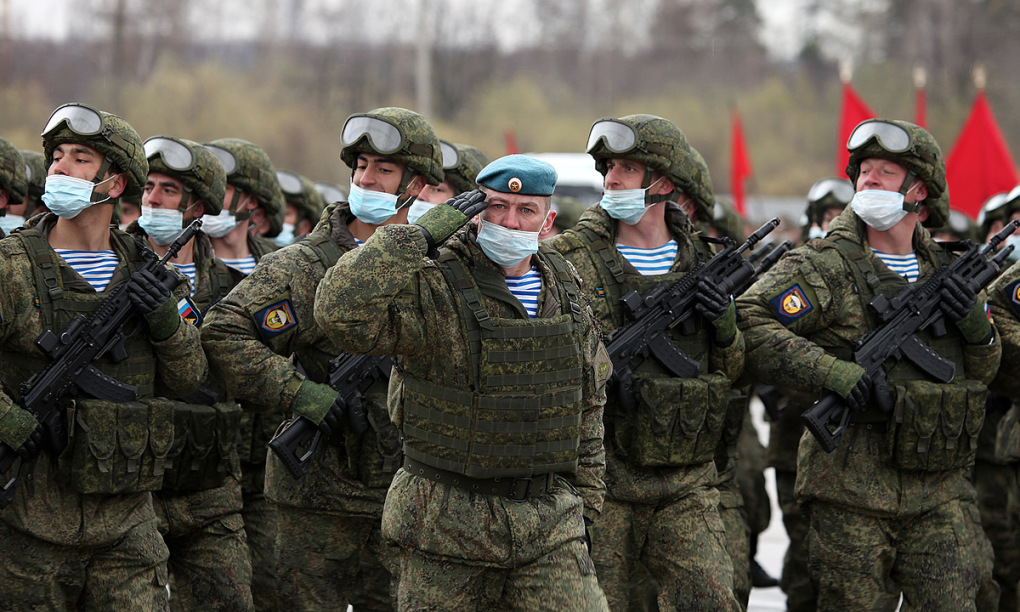 Binh sĩ Nga diễn tập duyệt binh ở Moskva năm 2021. Ảnh: Vitaly Kuzmin.