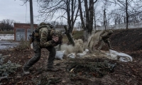 Bị bao vây, quân Ukraine sẽ rút lui khỏi Bakhmut?