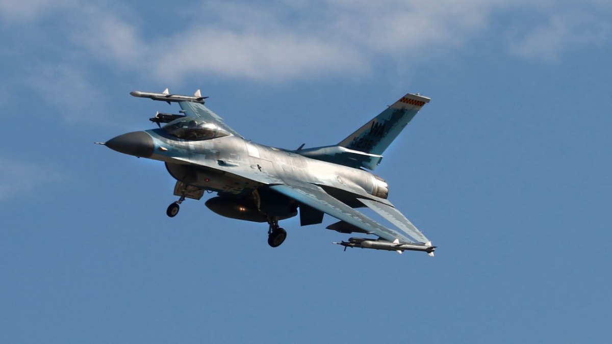 Phương Tây chia rẽ về việc hỗ trợ Ukraine máy bay chiến đấu. Ảnh: AP