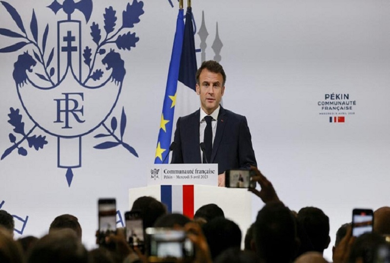 Tổng thống Pháp Emmanuel Macron phát biểu trước cộng đồng Pháp ở Bắc Kinh ngày 5-4 - Ảnh: AFP