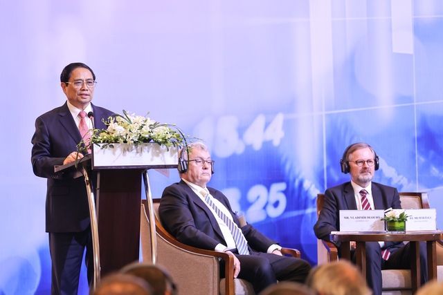 Thủ tướng Chính phủ Phạm Minh Chính phát biểu tại Diễn đàn Doanh nghiệp Việt Nam - Cộng hòa Séc