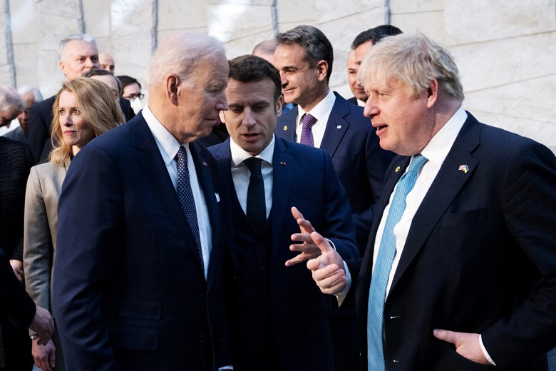 Tổng thống Mỹ Joe Biden, Tổng thống Pháp Emmanuel Macron và Thủ tướng Anh Boris Johnson tại trụ sở NATO ở Brussels (Bỉ), ngày 24/3/2022. (Ảnh: AFP).