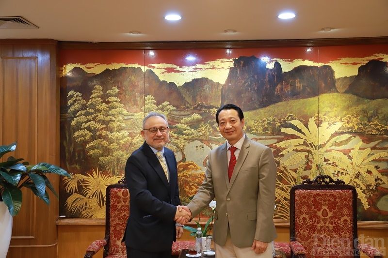 Phó Chủ tịch VCCI Nguyễn Quang Vinh và 