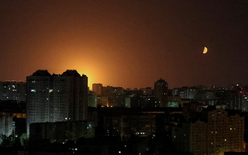 UAV tự sát phát nổ tại thủ đô Kiev của Ukraine hôm 28/5. Ảnh: Reuters
