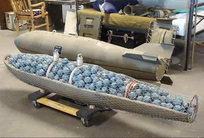 Bom chùm là loại vũ khí Chi phí thấp nhưng sức phá hủy lớn
