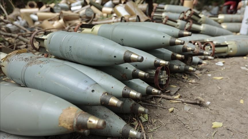 Mỹ và Liên minh châu Âu đã tăng cường hàng nghìn quả đạn pháo cỡ 155mm để hỗ trợ Ukraine. (Ảnh minh họa. Nguồn: Aa)