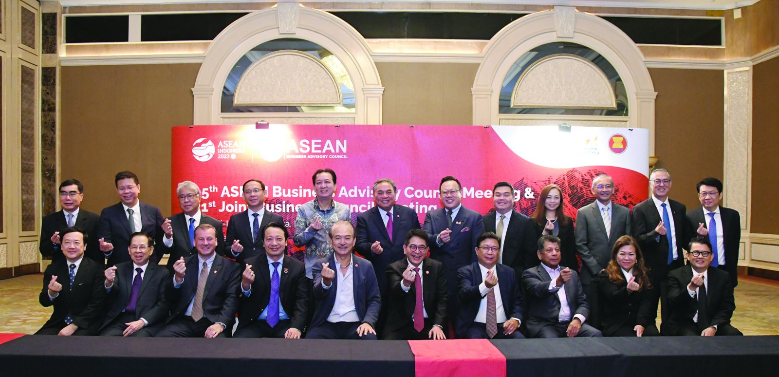 các đại biểu tham dự cuộc họp ASEAN BAC lần thứ 95 tổ chức ngày 30/1/2023 tại Indonesia.p/