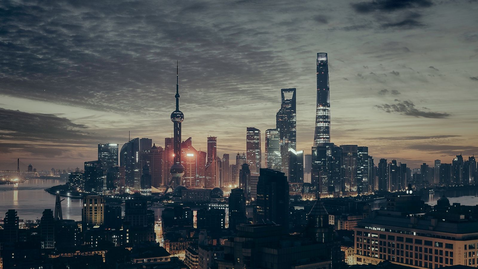 quy định mới nhằm thúc đẩy toàn diện thị trường Trung Quốc “chuyển từ lớn sang mạnh