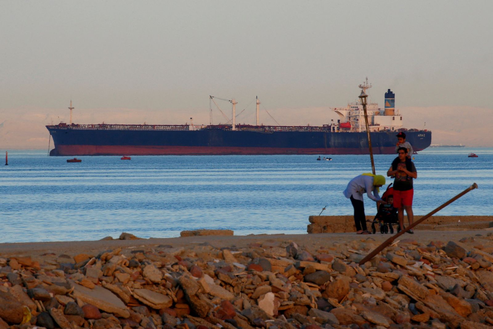 Xung đột tại Biển Đỏ đe dọa đến dòng vận tải hàng hóa xuyên lục địa