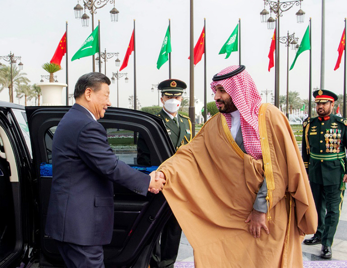 hái tử Saudi Arabia Mohammed bin Salman chào đón Chủ tịch Trung Quốc Tập Cận Bình đến Riyadh.