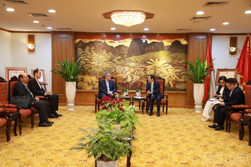 Chủ tịch VCCI Phạm Tấn Công tiếp đón Đại sứ Iran tại Việt Nam
