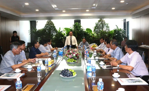 3. Ông Lê Thanh Thuấn - Chủ tịch Tập đoàn Sao Mai cam kết sớm triển khai 2 dự án NLMT tại tỉnh Bến Tre