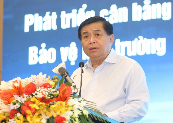 Bộ trưởng Bộ KH-ĐT Nguyễn Chí Dũng cho biết nguồn vốn đầu tư phát triển cơ sở hạ tầng cho vùng ĐBSCL giai đoạn 2021-2025 hơn 40.000 tỷ đồng.