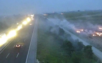 Cao tốc Hà Nội – Hải Phòng: Nguy cơ mất an toàn giao thông vì đốt rác