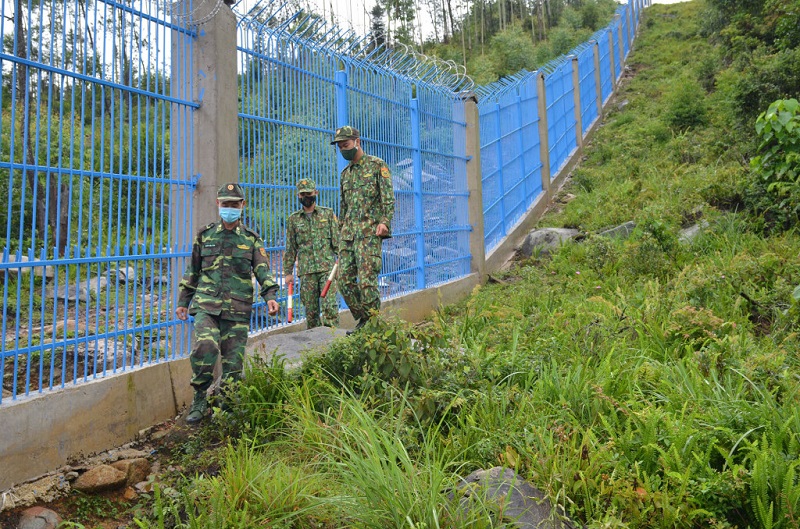CBCS đồn biên phòng Quảng Đức, huyện Hải Hà tuần tra tại khu vực biên giới