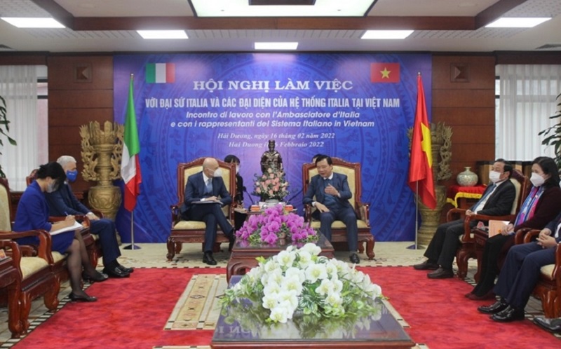 Buổi làm việc của Bí thư Tỉnh uỷ Hải Dương với Đại sứ Italia tại Việt Nam.