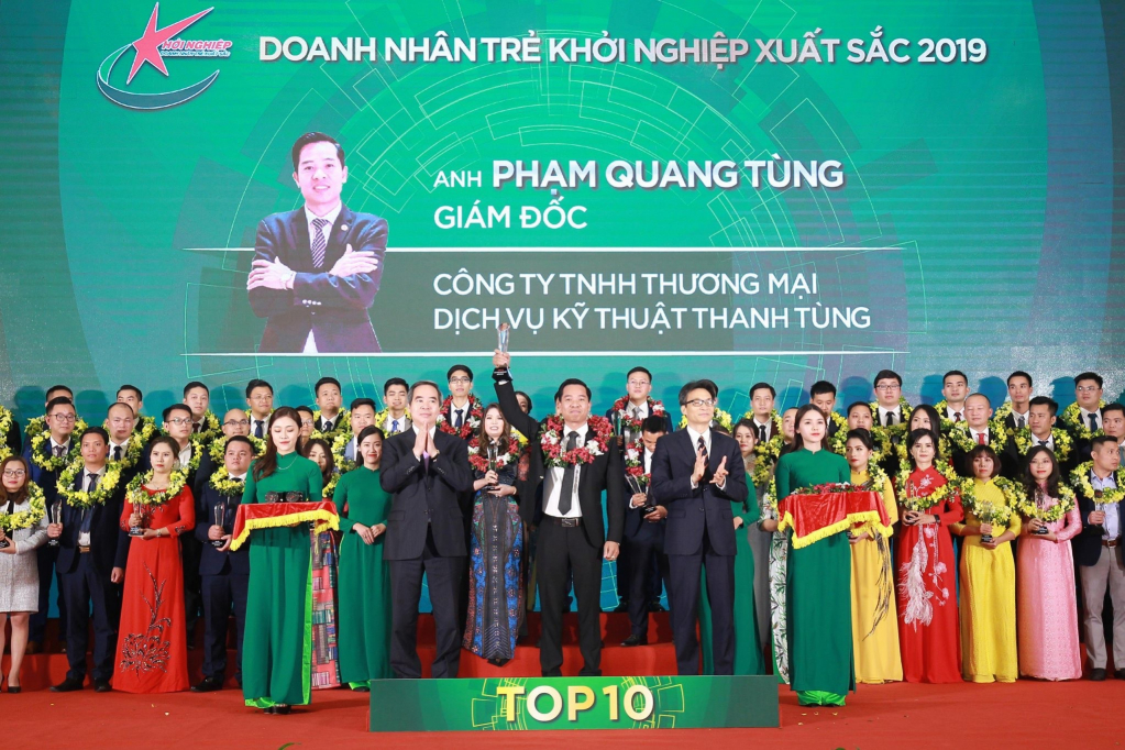 Anh Phạm Quang Tùng, Giám đốc Công ty TNHH Thương mại dịch vụ kỹ thuật Thanh Tùng, lọt tốp 10 doanh nhân trẻ khởi nghiệp xuất sắc năm 2019