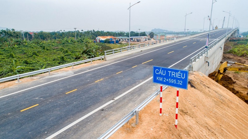 Cầu Triều kết nối TX Đông Triều (tỉnh Quảng Ninh) và TX Kinh Môn (tỉnh Hải Dương)