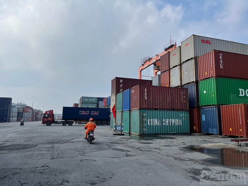 Hàng hóa xnk thông quan qua cảng Hải Phòng