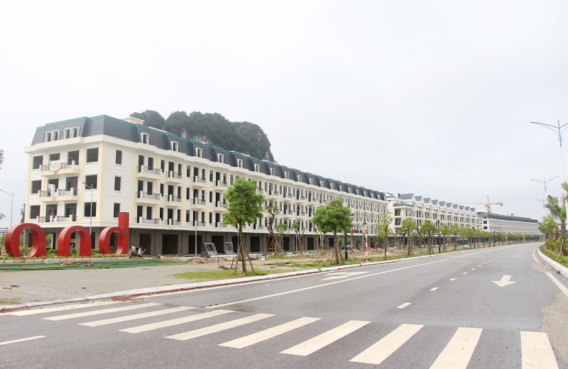 65 căn hộ cao cấp tại Khu đô thị và bến cảng cao cấp Ao Tiên - Vân Đồn đang được hoàn thiệnp/(ảnh Quảng Ninh)