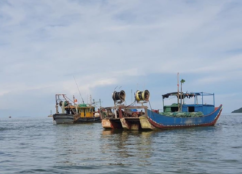 Quảng Ninh là địa phương có điều kiện để phát triển kinh tế biển, tuy nhiên cũng thường xuyên xảy ra tình trạng khai thác thủy sản trái phép (ảnh báo Quảng Ninh)