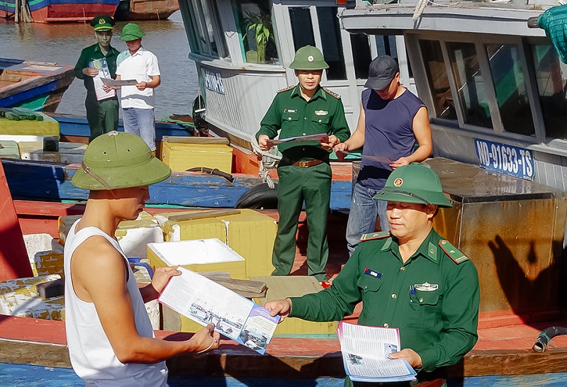 Đồn Biên phòng Quất Lâm (Giao Thủy) đẩy mạnh tuyên truyền nâng cao nhận thức về chống khai thác thủy sản (IUU) cho ngư dân