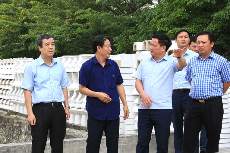 Lãnh đạo tỉnh, lãnh đạo huyện Tiền Hải kiểm tra tình hình đầu tư hạ tầng KCN Tiền Hải