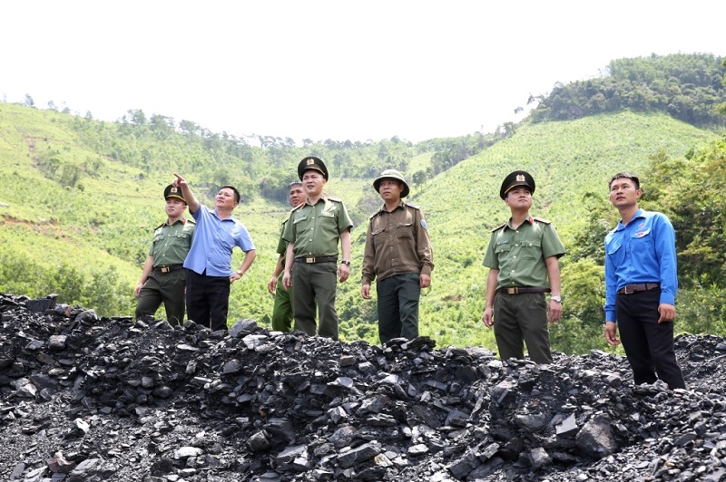 Trồng cây tại Khu vực mặt bằng +82 Đông Nam khai trường mỏ, Công ty CP Than Cọc Sáu (ảnh báo Quảng Ninh)