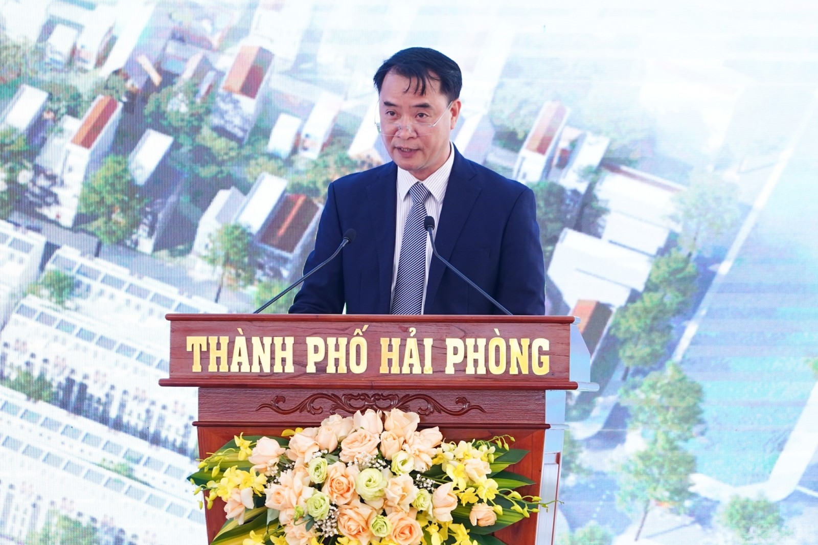 Ông Nguyễn Thế Tâm, Chủ tịch Hội đồng quản trị, Giám đốc công ty Cổ phần Thái – Holding phát biểu tại lễ khởi công