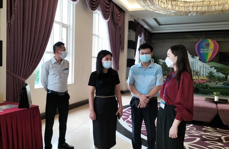 Sở Du lịch tổ chức kiểm tra điều kiện lưu trú tại Khách sạn Royal (phường Bãi Cháy, TP Hạ Long (ảnh Sở Du lịch QN)