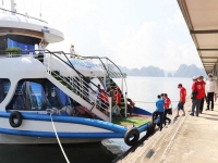 Quảng Ninh khơi thông du lịch nội địa