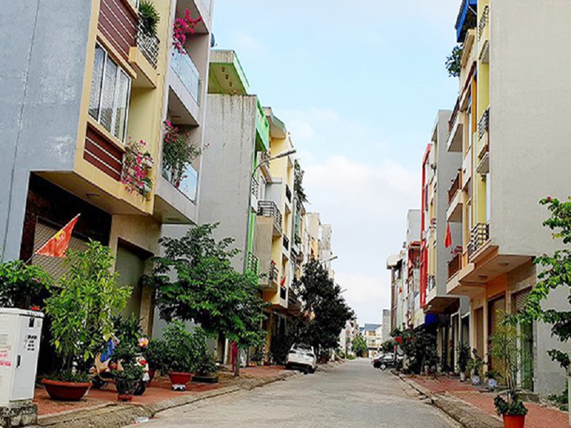 Các hộ dân tại Dự án đầu tư xây dựng cơ sở hạ tầng và nhà ở tái định cư Đằng Lâm 2 (quận Hải An, Hải Phòng) gần 10 năm nay vẫn ngóng sổ đỏ.