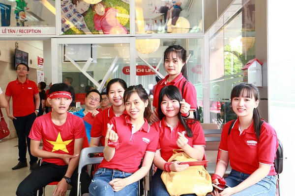 Các tình nguyện viên của Dai-ichi Life Việt Nam hưởng ứng nhiệt tình chương trình Hiến máu nhân đạo 2019