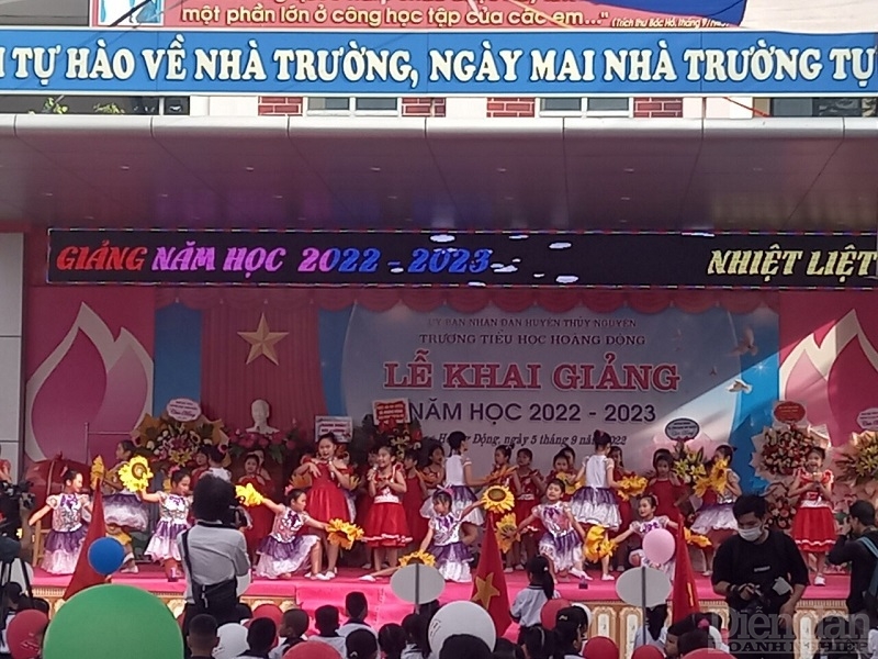 Lễ khai giảng trường tiểu học Hoàng Động, huyện Thuỷ Nguyên