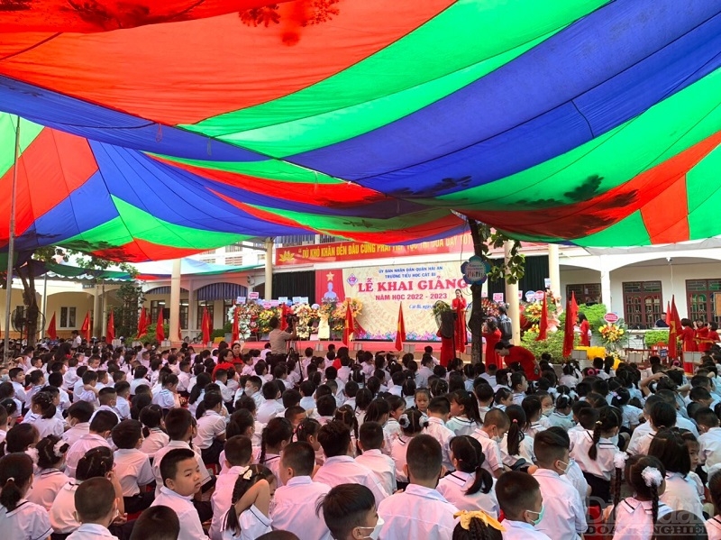 Lễ khai giảng năm học mới tại trường tiểu học Cát Bi, quận Hải An
