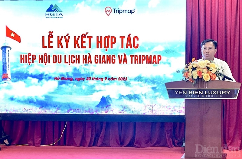 Ông Lại Quốc Tĩnh - Chủ tịch Hiệp hội du lịch tỉnh Hà Giang phát biểu tại lễ ký kết
