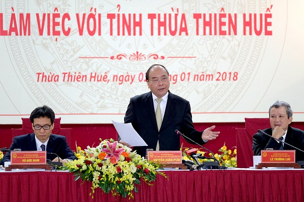 Thủ tướng Nguyễn Xuân Phúc phát biểu kết luận tại buổi làm việc với lãnh đạo tỉnh Thừa Thiên Huế. Ảnh: Thái Bình