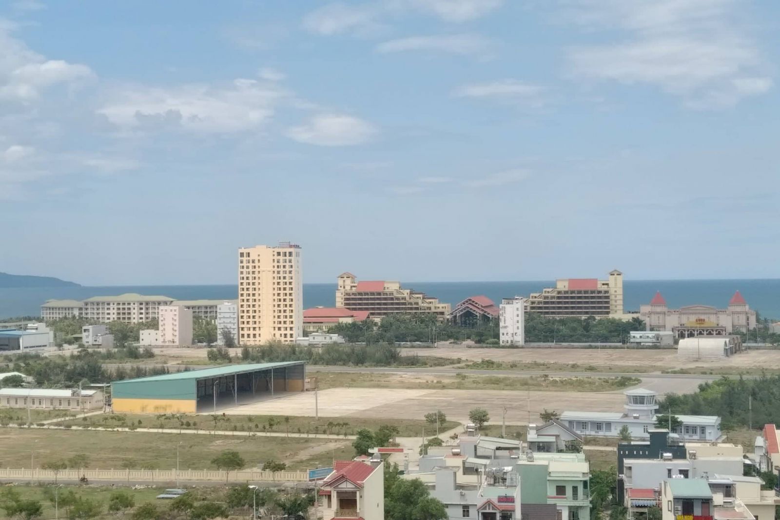 Hiện có 21 trường hợp người Trung Quốc có tên trong quyền sử dụng đất ở khu vực dự án đô thị dọc sân bay Nước Mặn, Đà Nẵng.