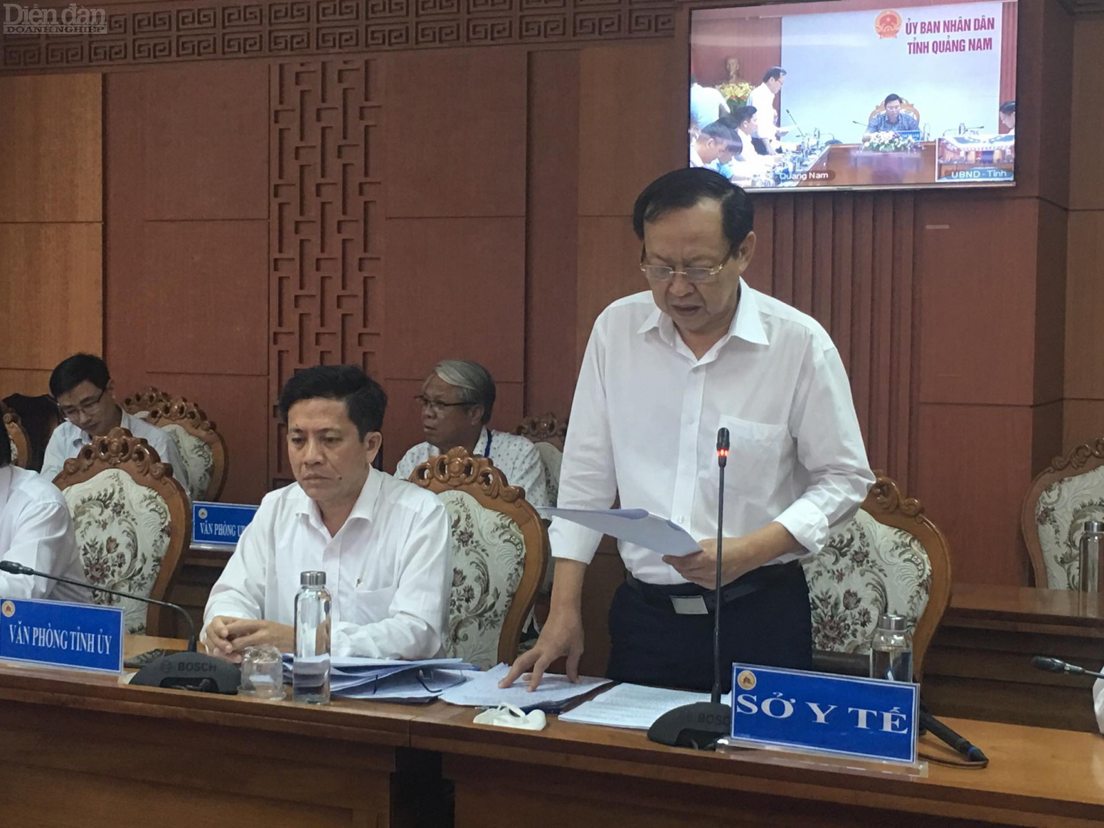 Ông Nguyễn Văn Hai – Giám đốc Sở Y tế đề xuất phương án doanh nghiệp xem xét về việc lấy lại máy.