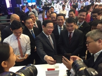 Phó Thủ tướng Vương Đình Huệ: Thanh toán không dùng tiền mặt sẽ bùng nổ ở Việt Nam