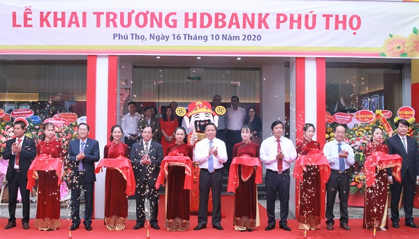 Ban Lãnh đạo HDBank khai trương chi nhánh HDBank Phú Thọ