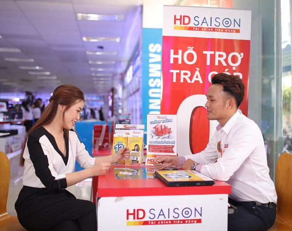 HD SAISON luôn triển khai nhiều chương trình hỗ trợ khách hàng mua sắm tiêu dùng